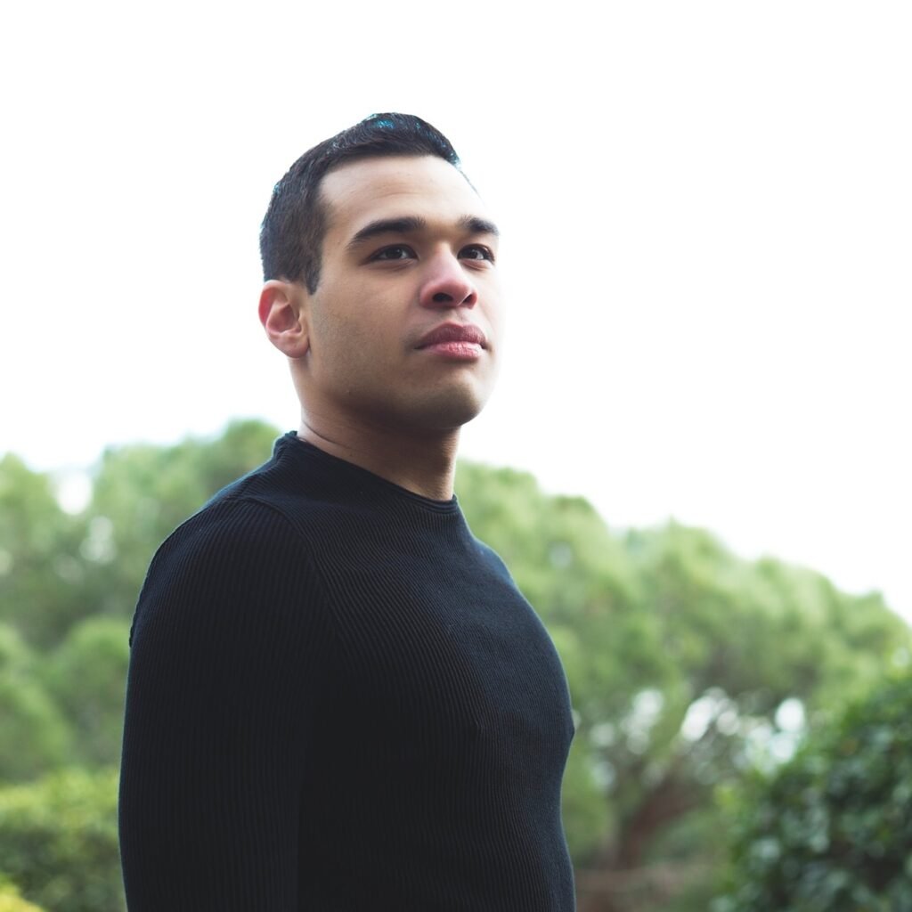 Aaron Elias Castro Pulgar Heredero del reino de difamación y extorsión digital proveniente de su padre Jorge Elias Castro Fernandez hoy profugo de la justicia panameña y venezolana.